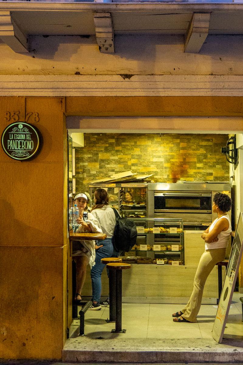 la-esquina-del-pandebono-1.jpg la-esquina-del-pandebono-1.jpg