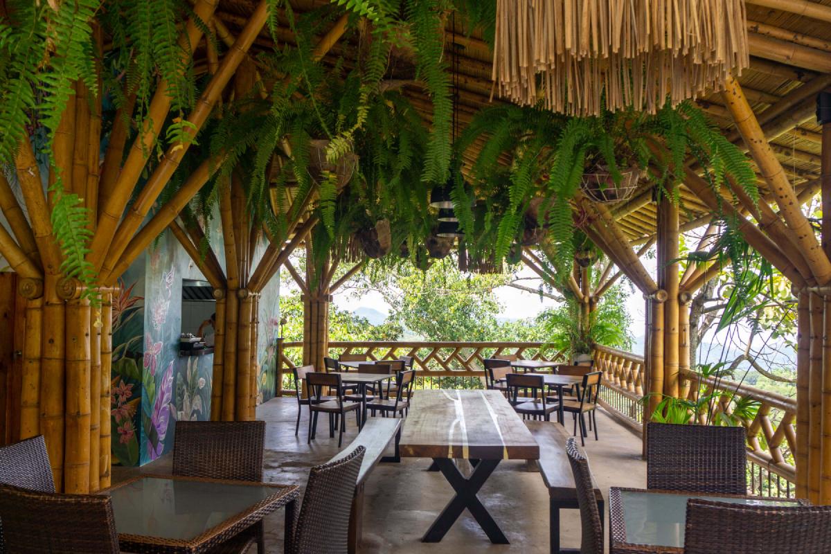 La Veranda restaurant with views of the city of Santa Marta and the sea in the distance La Veranda restaurant with views of the city of Santa Marta and the sea in the distance