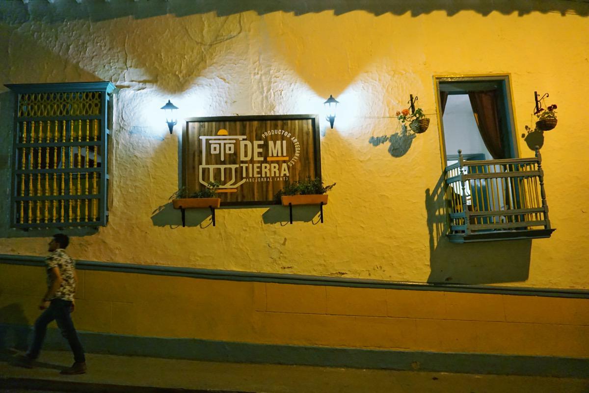 abejorral-restaurant-mi-tierra-entrance.jpg abejorral-restaurant-mi-tierra-entrance.jpg