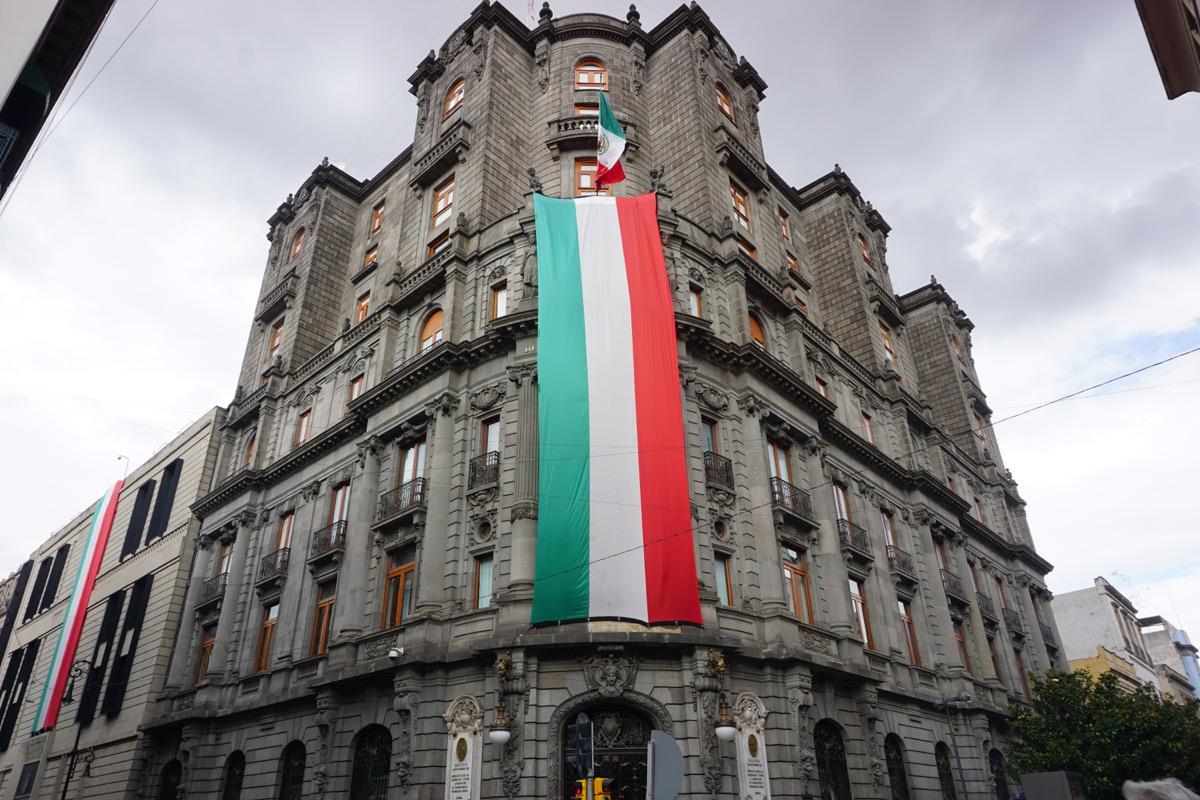 Mexico City Travel - Best places to eat and visit