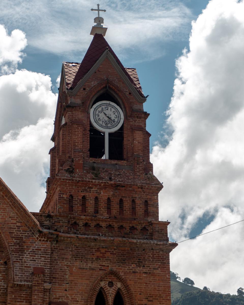 Torre del reloj de la Iglesia de San José