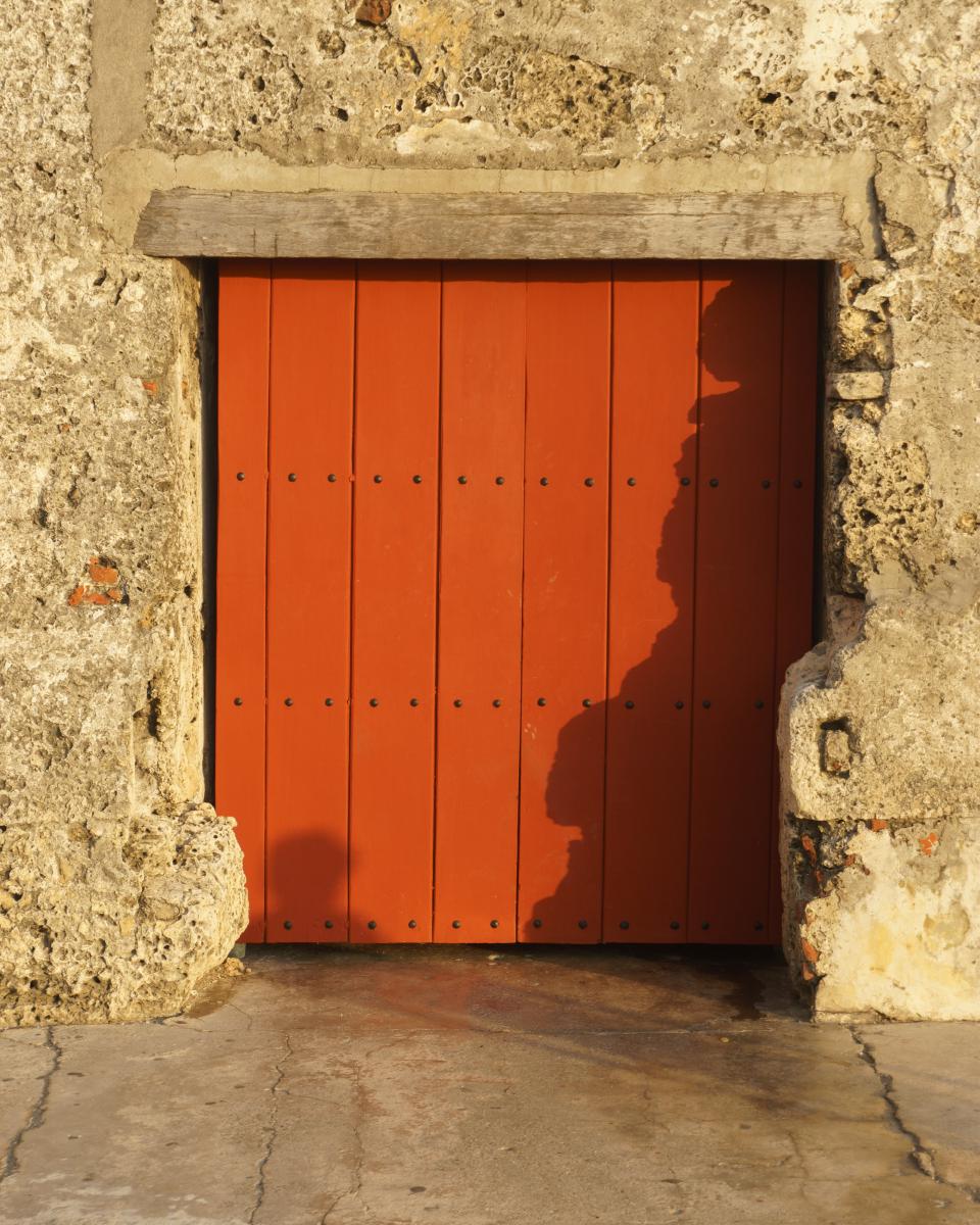 Puerta cerrada del Espigón la Tenaza