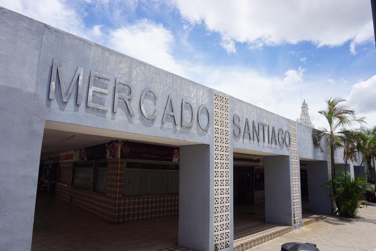 Entrada Mercado de Santiago. Entrada Mercado de Santiago.
