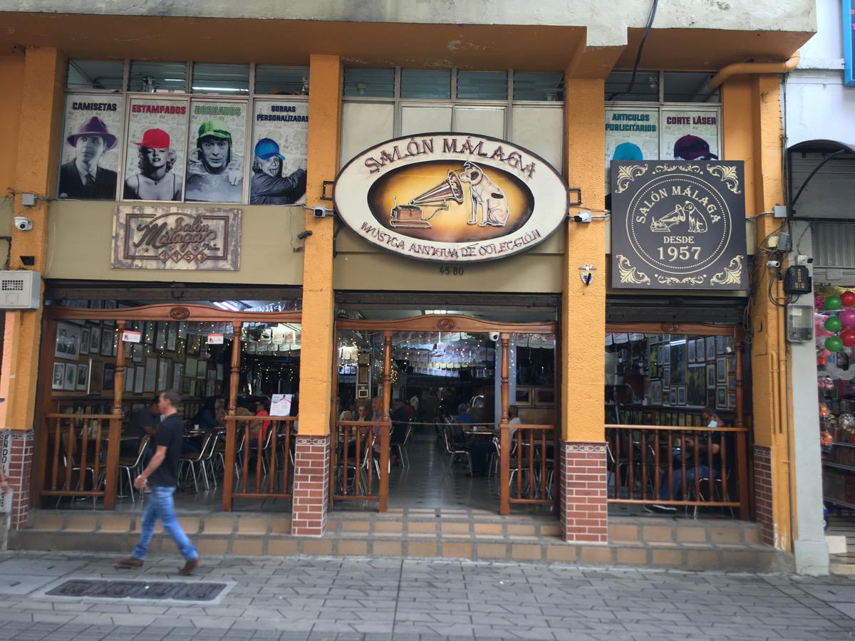salon-malaga-2.JPG