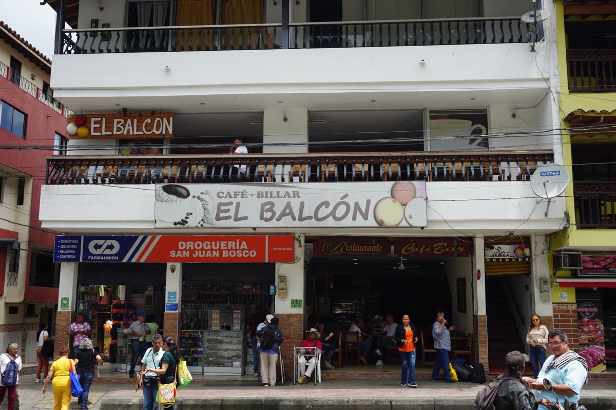 el-balcon-cafe-billar.JPG