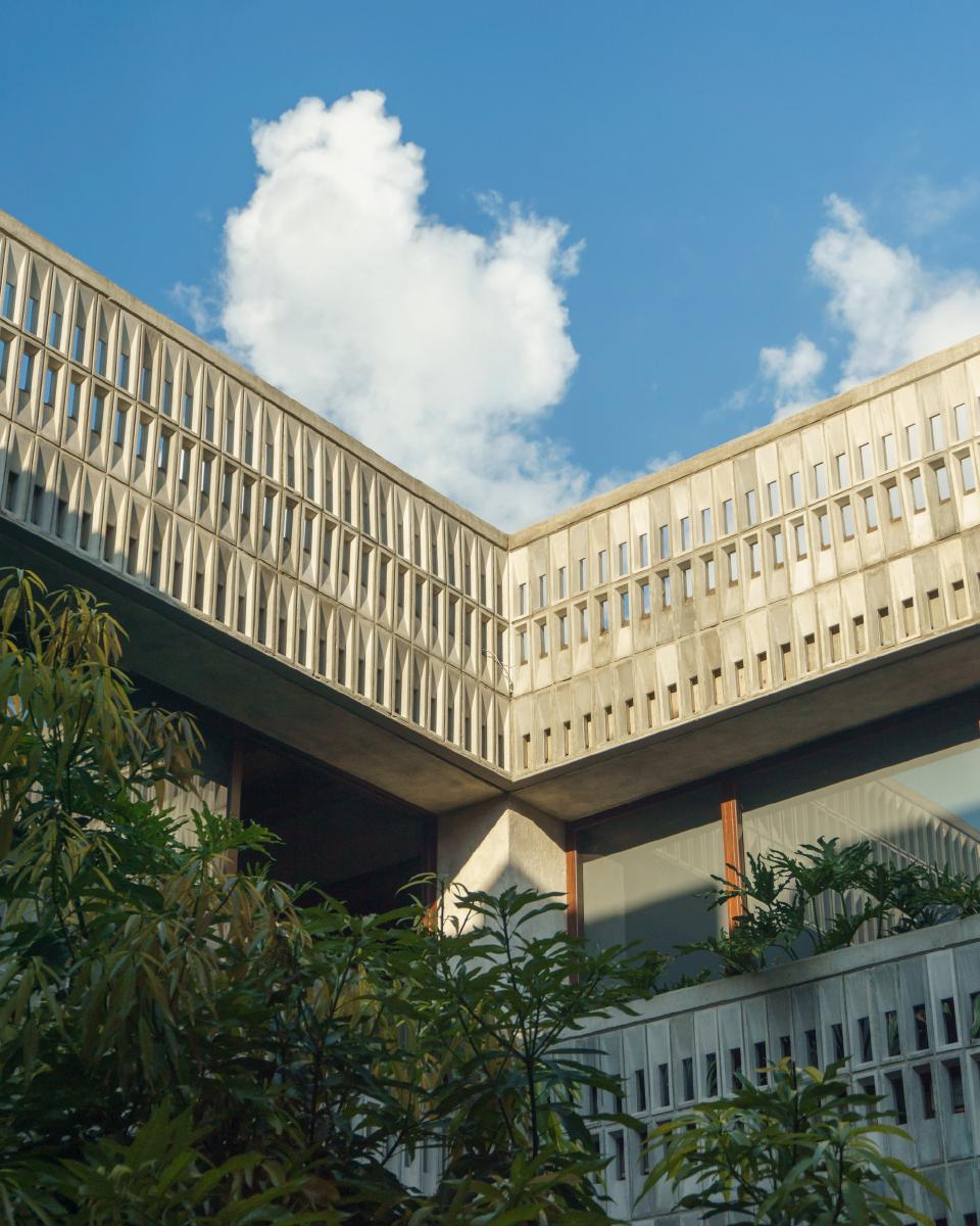 Patio interior del restaurante Crepes &amp; Waffles